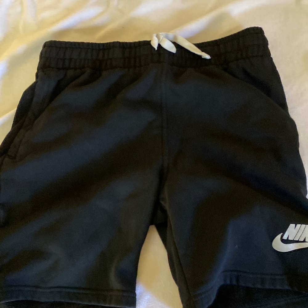 Black Nike shorts